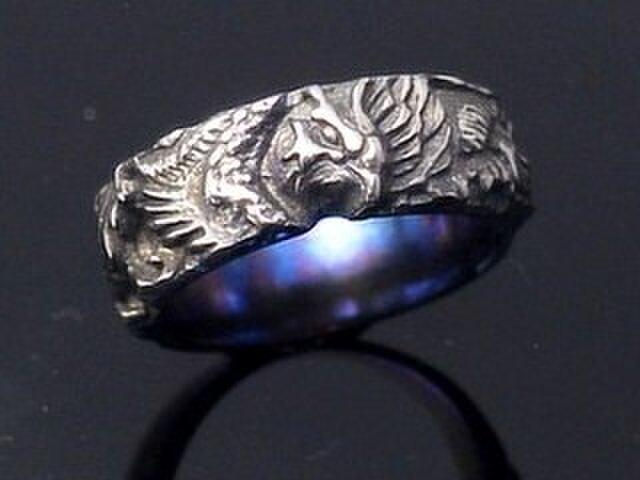 チタンの鳳凰の結婚指輪 | iichi 日々の暮らしを心地よくする