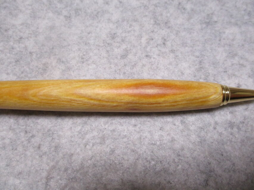 肥松ジン 隠岐の島産 樹齢500年黒松 「伊後の大松」 キヌカオイル