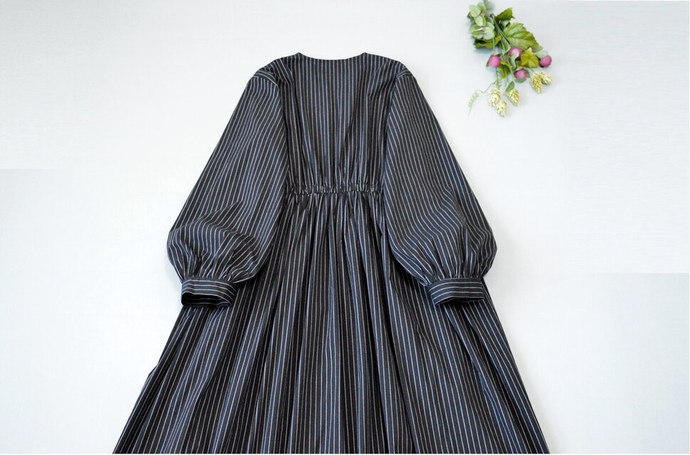 M】Vネックブラックストライプポケット付き大人可愛い長袖ロング