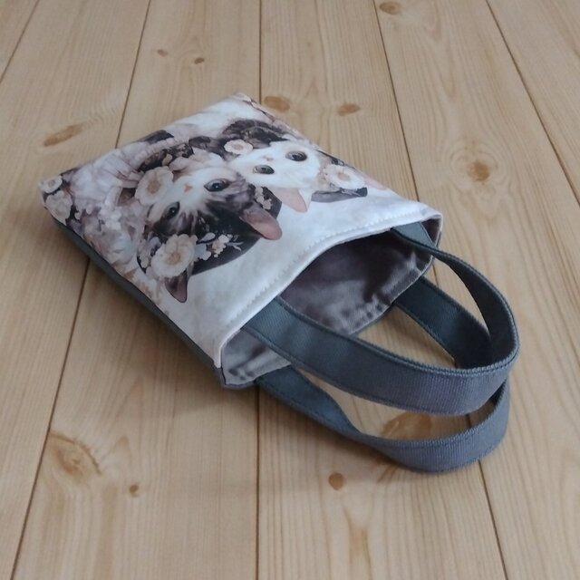 猫 パネル生地のミニミニトートバッグ グレー 870 | iichi 日々の