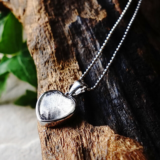 SV925 ギベオン隕石 ぷっくりハートのペンダント ~silver~ | iichi