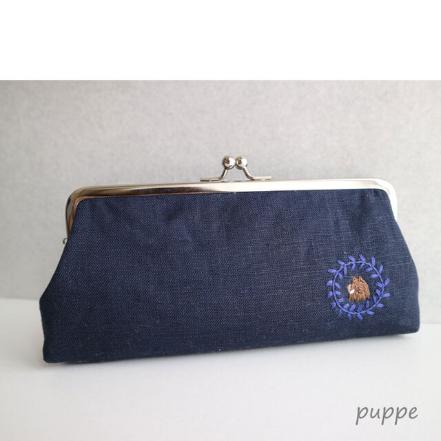 リネンで作った刺繍のペンケース兼メガネケース(北欧風モチーフ