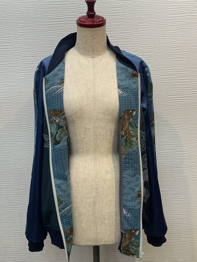 着物リメイク】運気を上げるスカジャン、ブルゾン（獅子）（虎、寅