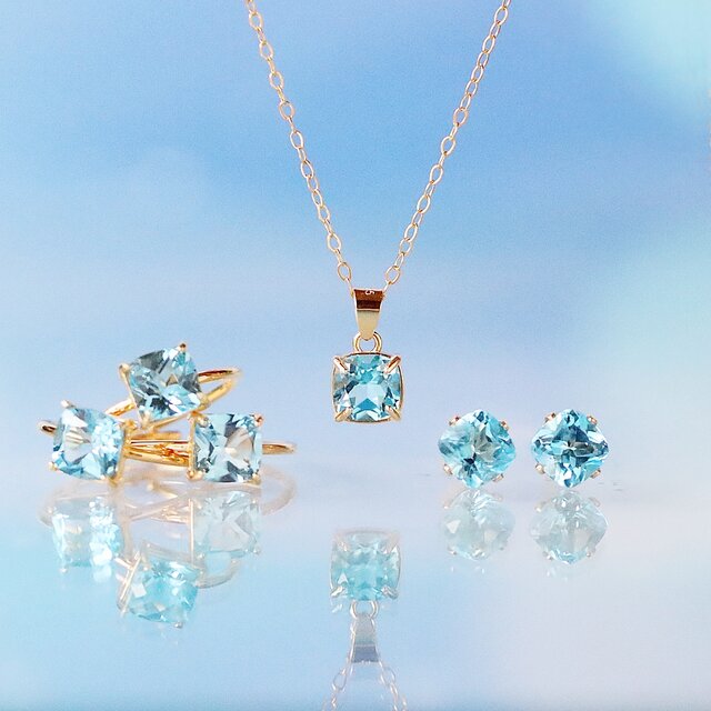 大粒スイスブルートパーズ 青い海のスクエアネックレス｜18KGP