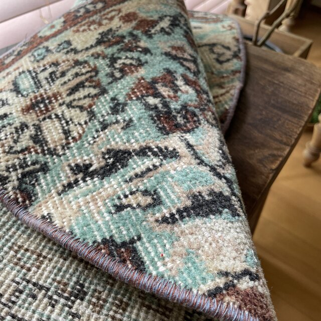 トルコヴィンテージラグ ハーフラウンド 45×75 半月 クリーム