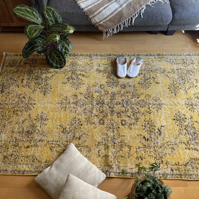 トルコヴィンテージラグ 120×205 レモンイエロー オーバーダイ