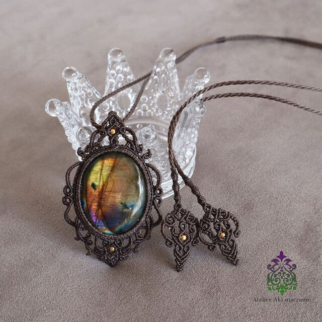 マルチカラーラブラドライト マクラメペンダント | iichi 日々の暮らし