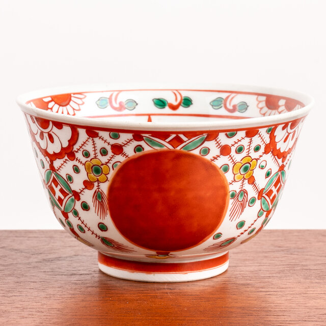 古伊万里 赤玉瓔珞文 深鉢 明治時代 E1608 | iichi 日々の暮らしを