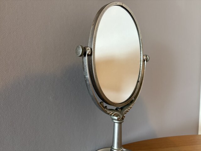 国産の古い置き鏡 アンティーク鏡 資生堂 shiseido 花椿会 置き鏡 昭和