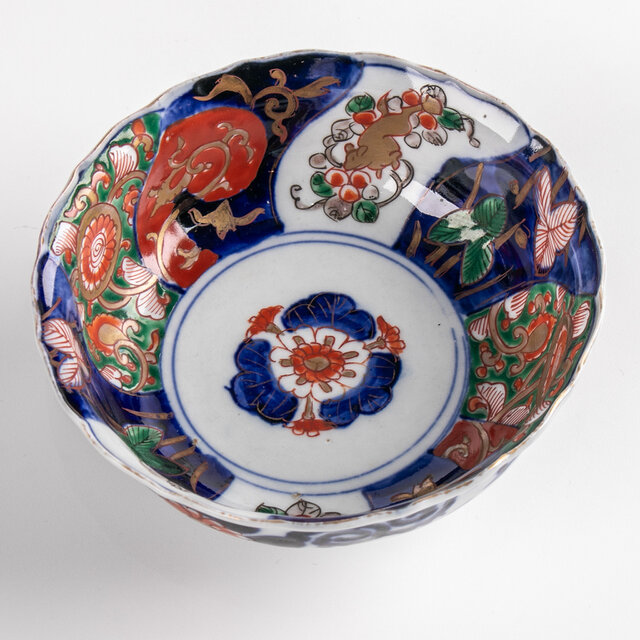 古伊万里 染錦草花文 鉢 F068B | iichi 日々の暮らしを心地よくする