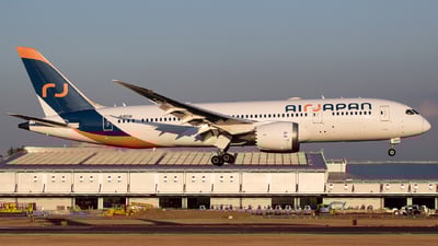 JA803A - Boeing 787-8 Dreamliner - Air Japan - Flightradar24