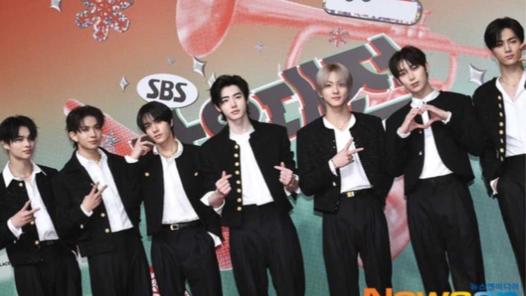 PHOTO】ENHYPEN「2024 SBS歌謡大典」レッドカーペットに登場 - Kstyle