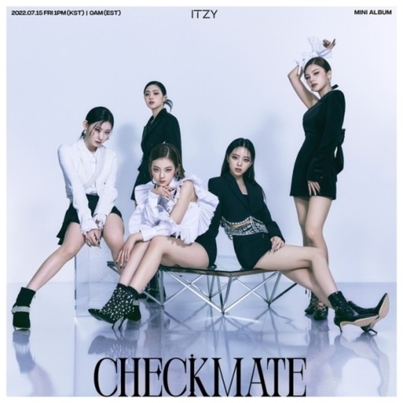 ITZY、ニューミニアルバム「CHECKMATE」コンセプトフォト第1弾を公開