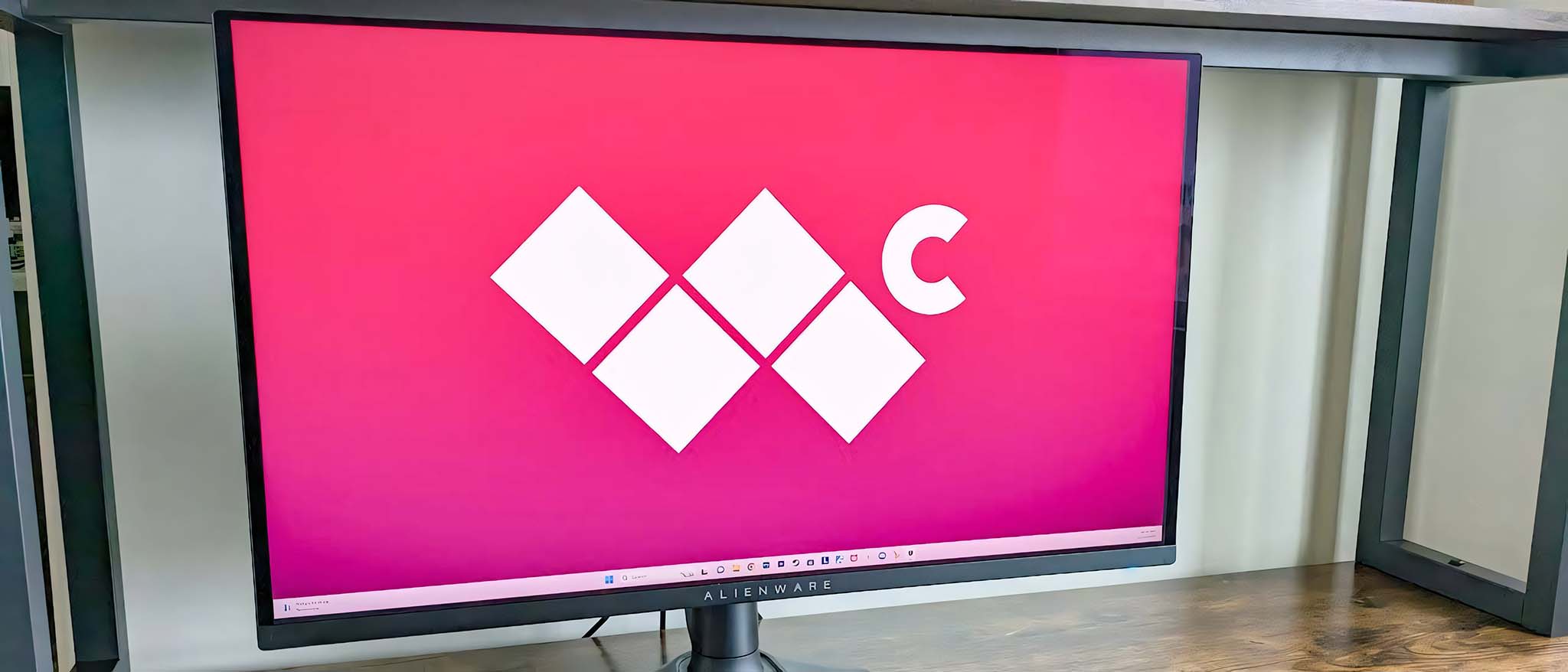 Alienware AW2725DF: An impressive 360Hz QD-OLED gaming monitor fit