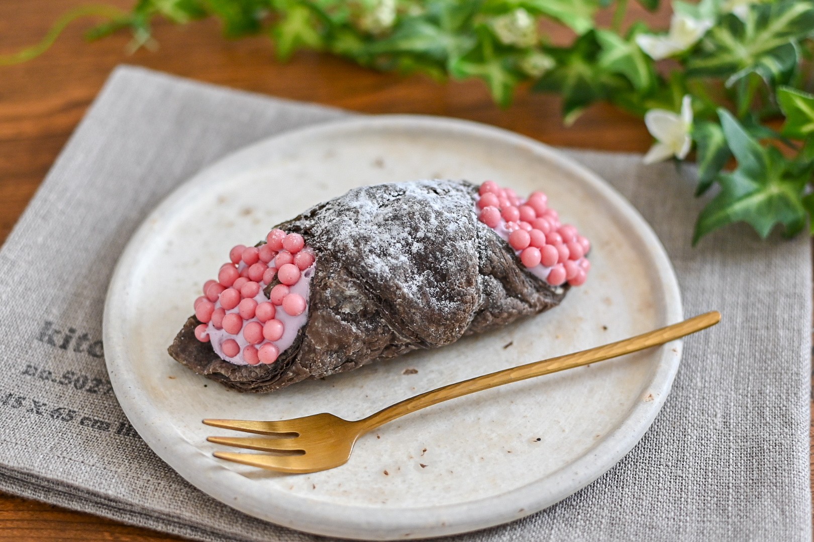 入手困難!? SNSを騒がせたスタバ新作「クリームパイ ブルーベリー