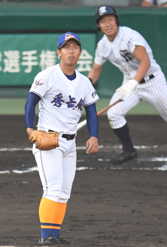 高校野球：第6日第4試合 秀岳館（熊本）−常葉菊川（静岡） [写真