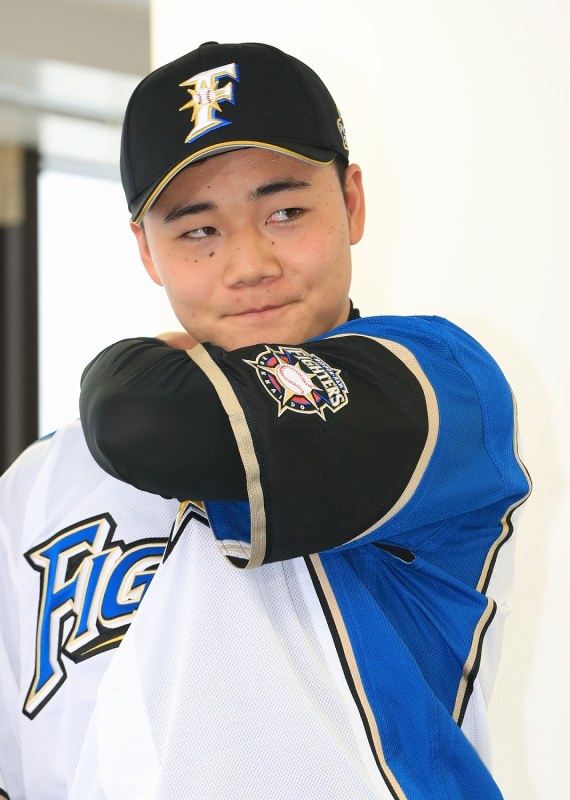 日本ハム：清宮が札幌で入団会見 「背番号21自分色に」 [写真特集6/5