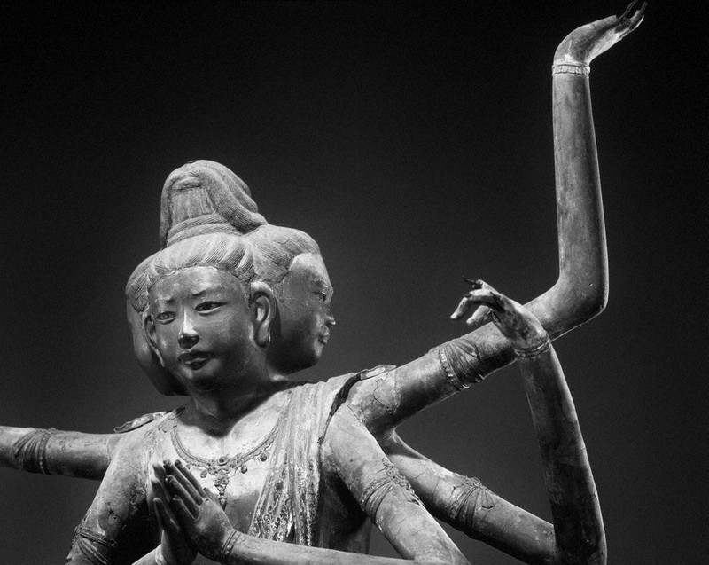 レンズの奥の素顔：入江泰吉没後30年／3 阿修羅像、アングル腐心 国宝