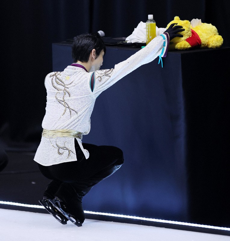 羽生結弦さん 初のアイスショー「プロローグ」 [写真特集1/39] | 毎日新聞