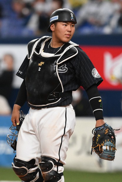 focus プロ野球：高卒新人捕手で完全試合リード ロッテ松川虎生の