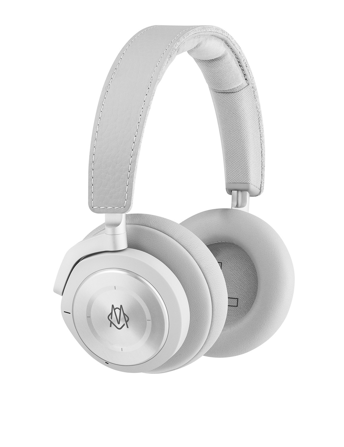 サウンドと旅のユニークなつながりを探求した、RIMOWA × Bang