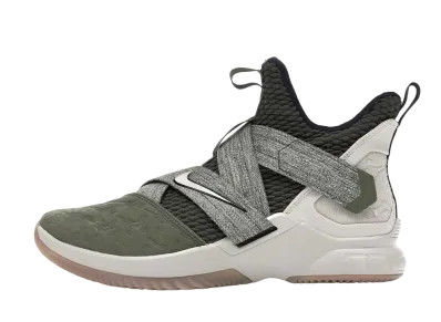 レブロンソルジャー12(LEBRON SOLDIER 12)/ナイキ 人気の新作を安心