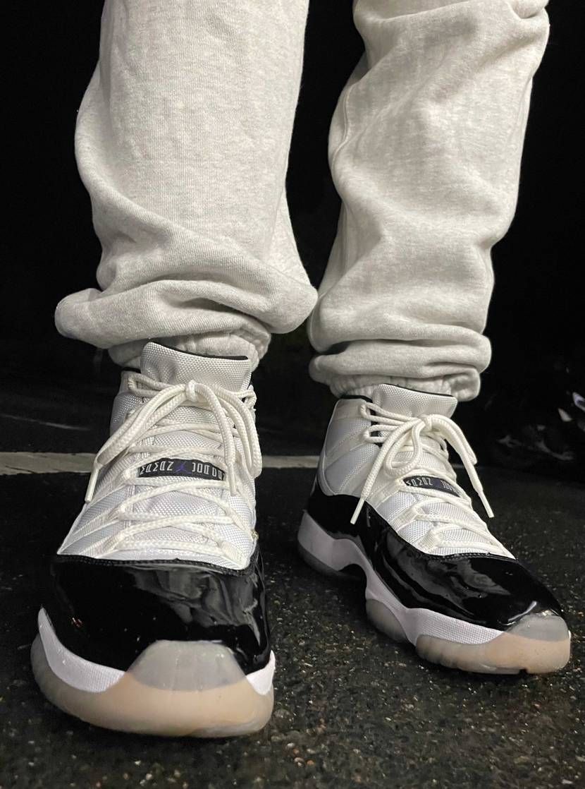 ナイキ エアジョーダン11 レトロ 