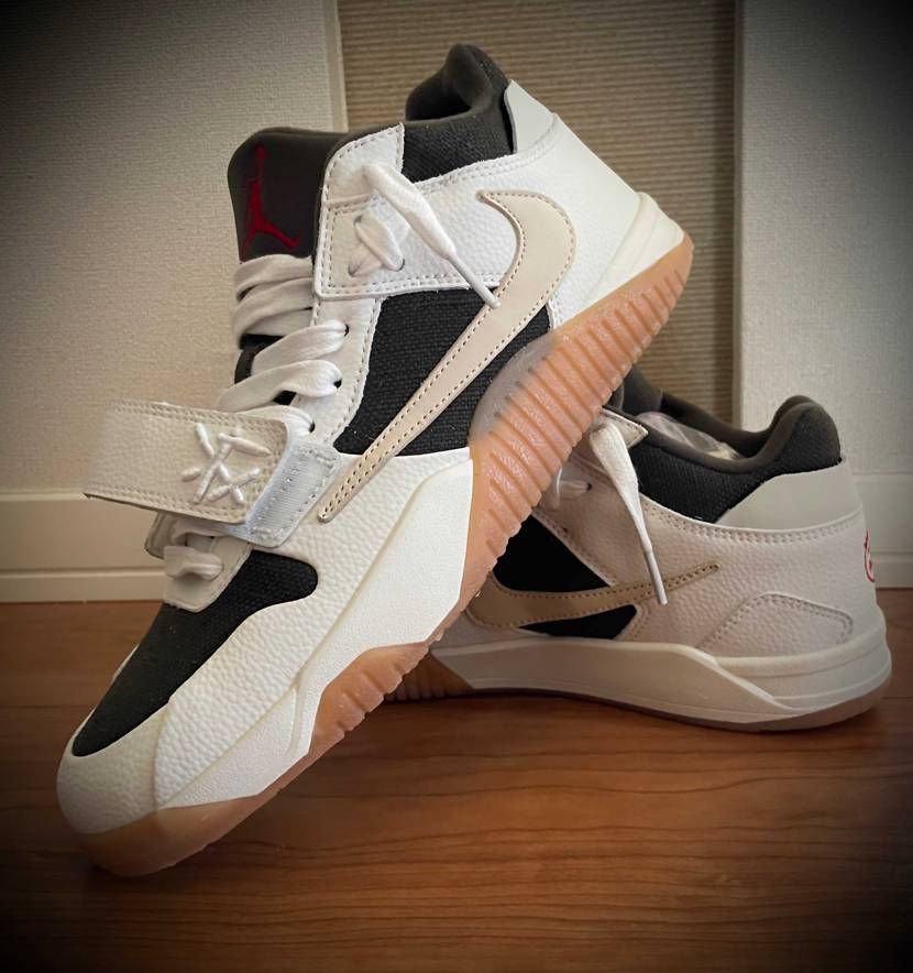 トラヴィススコット × ナイキ ジョーダン ジャンプマンジャック TR