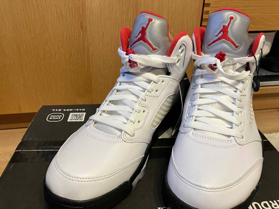 ナイキ エアジョーダン5 レトロ 