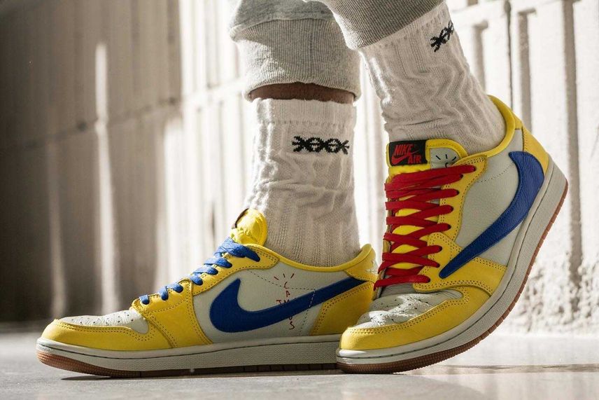 Travis Scott × Nike TD Air Jordan 1 Low OG 