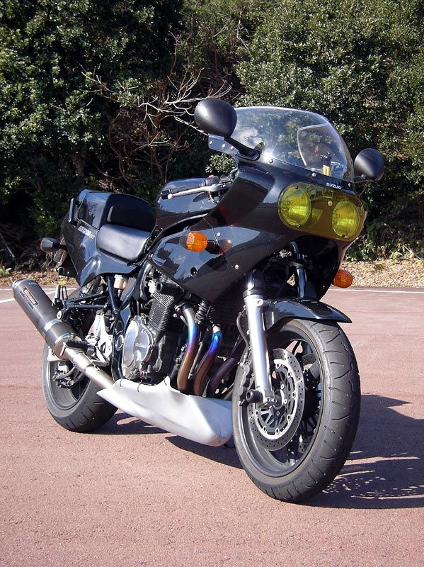 スズキ純正OP（オートメリッサ製） ヘッドライトカバー のパーツ