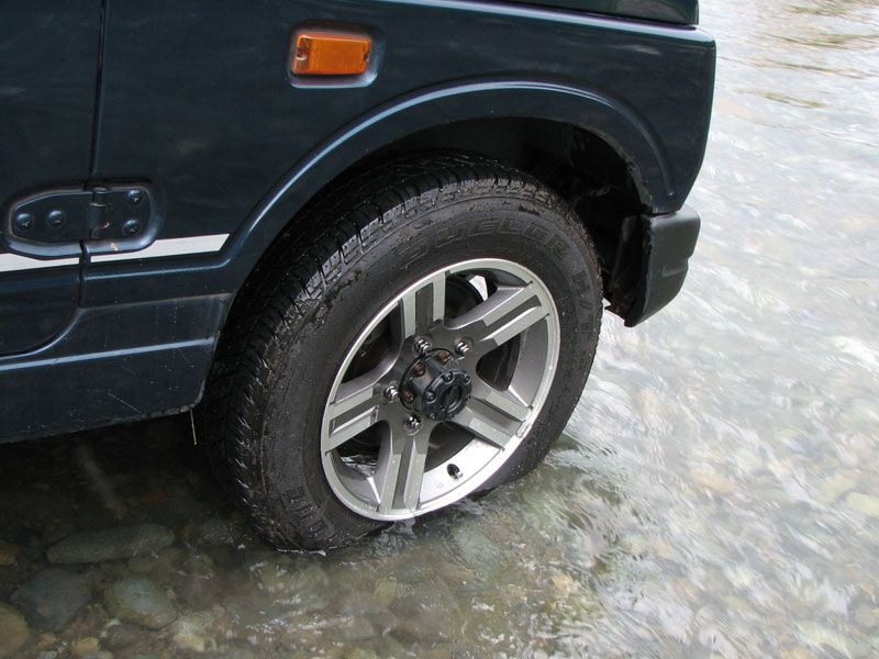 ジムニー JB23 7型後期ランドベンチャー純正アルミホイール 4本