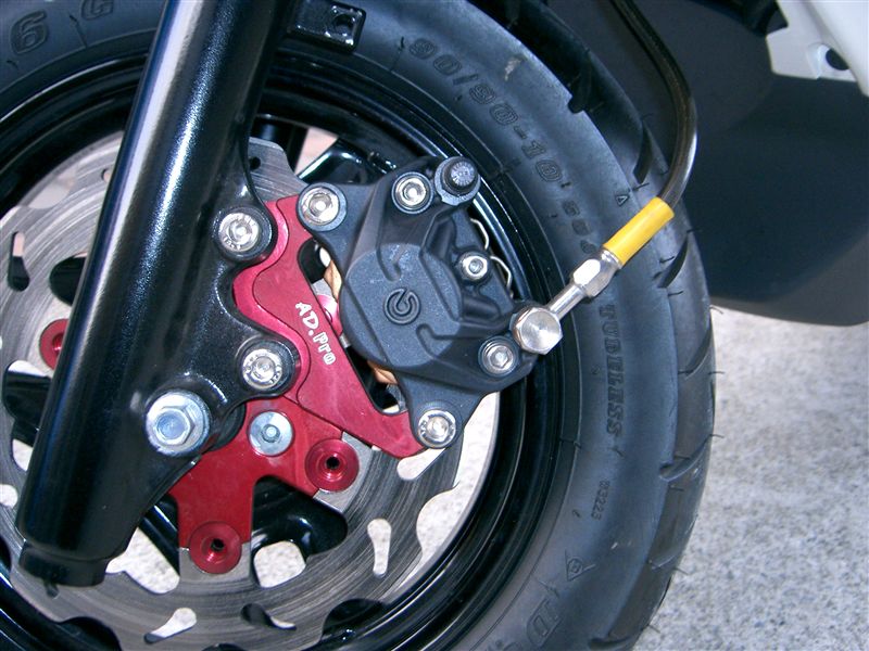brembo 2pot キャリパー のパーツレビュー | アドレスV125(カキモト