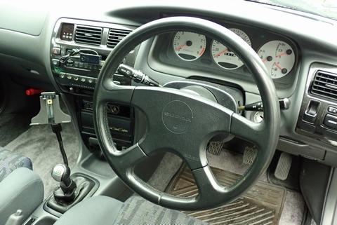 トヨタ(純正) A70型スープラ純正momoステアリング のパーツレビュー