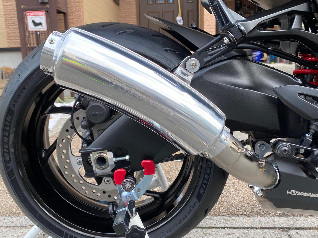 ヨシムラ Slip-On B-77 サイクロン のパーツレビュー | KATANA(HIろっ