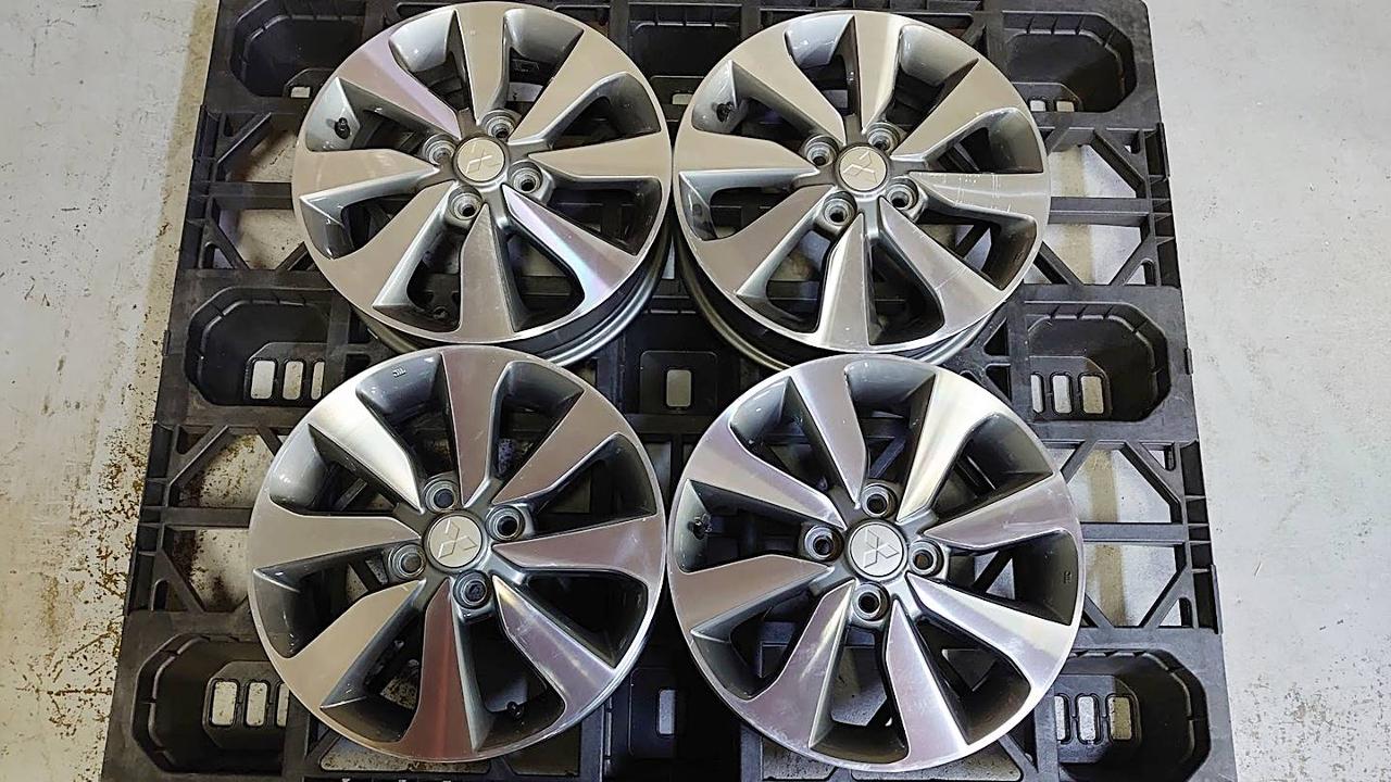 三菱自動車(純正) 三菱純正アルミホイール のパーツレビュー | eK