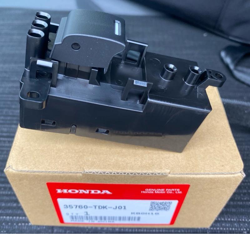 ホンダ(純正) 助手席パワーウィンドウスイッチ(照明付き) のパーツ