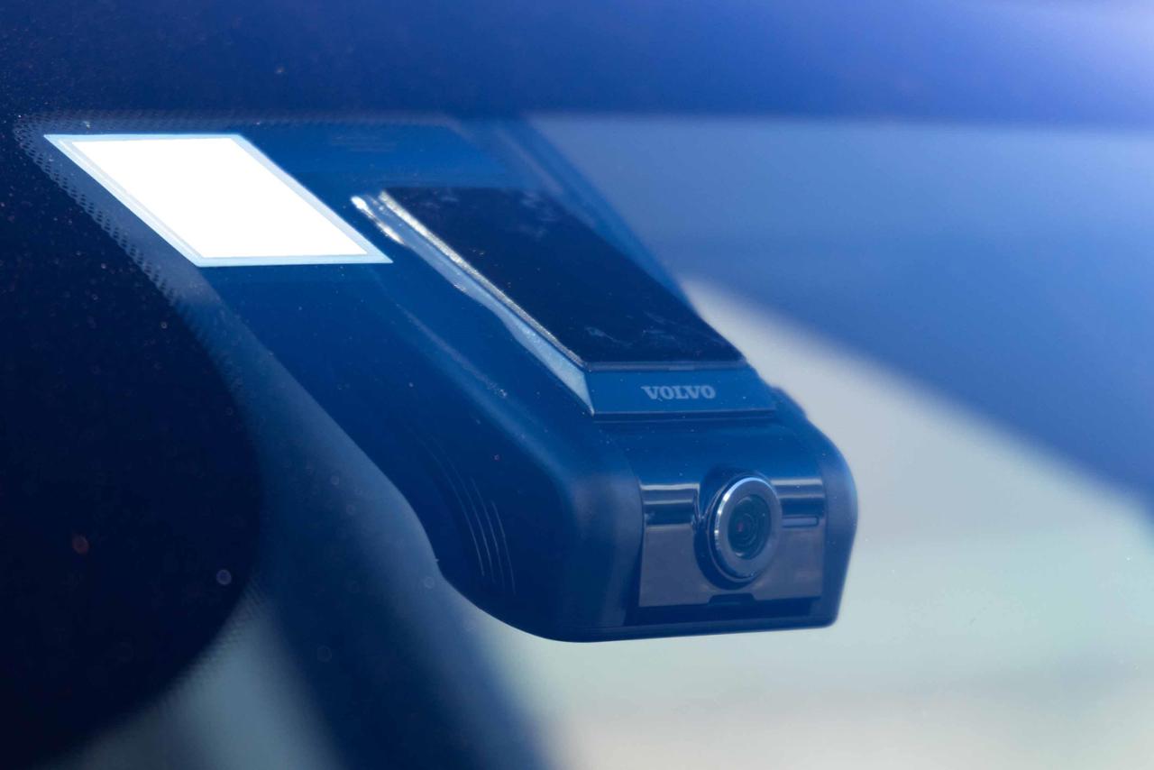 ボルボ(純正) ドライブレコーダー アドバンス DR2 のパーツレビュー