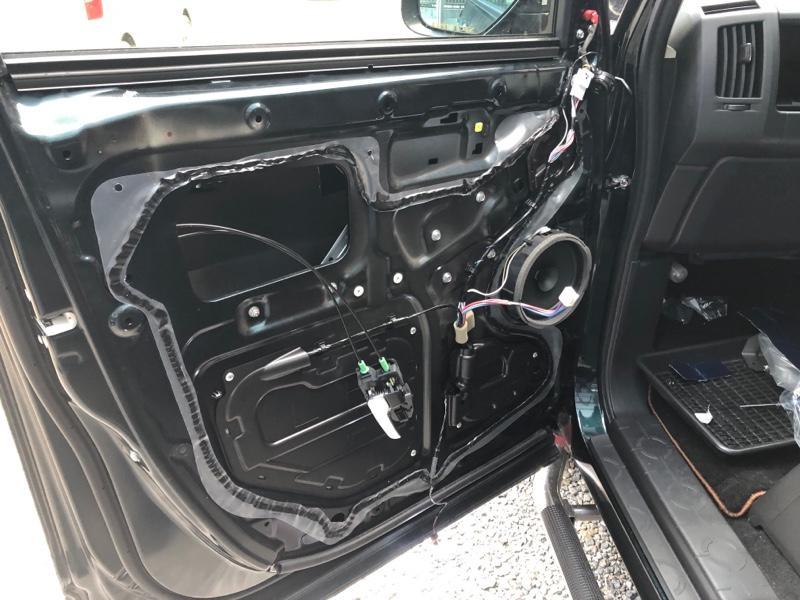 三菱自動車(純正) ロックフォード装着車用ドアパネルサービスホール