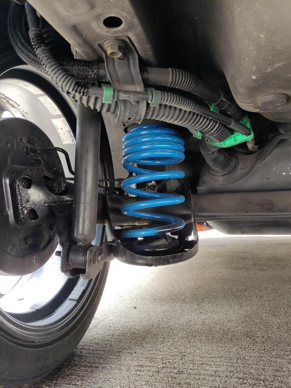 OVER TECH ふんばるぞープラス のパーツレビュー | カローラ