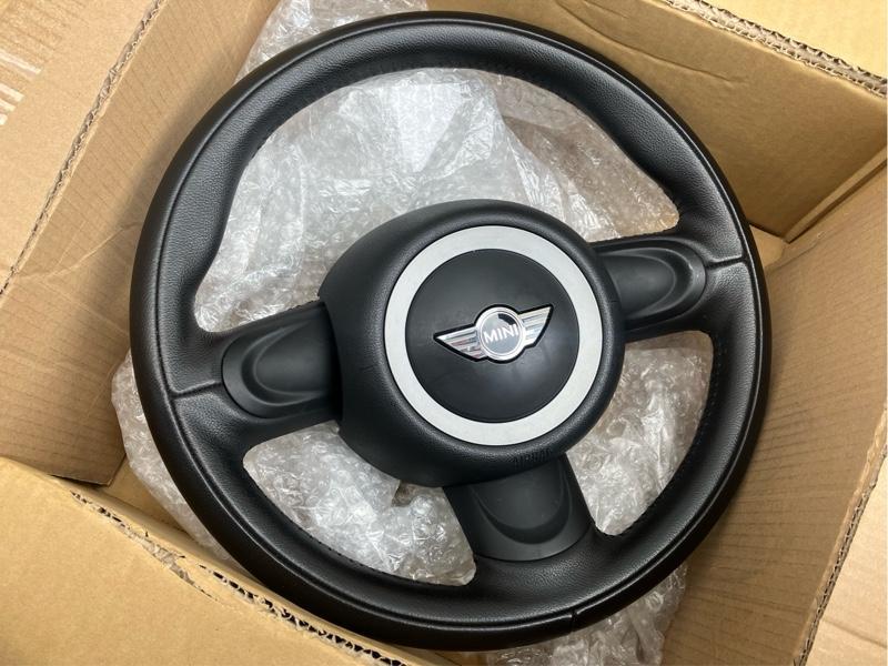 BMW MINI(純正) レザースポーツステアリング(3本スポーク) のパーツ