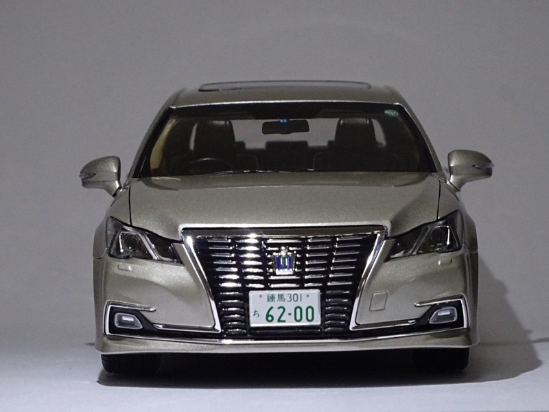 アオシマ AWS210 クラウンロイヤルサルーンG '15｜s206のブログ