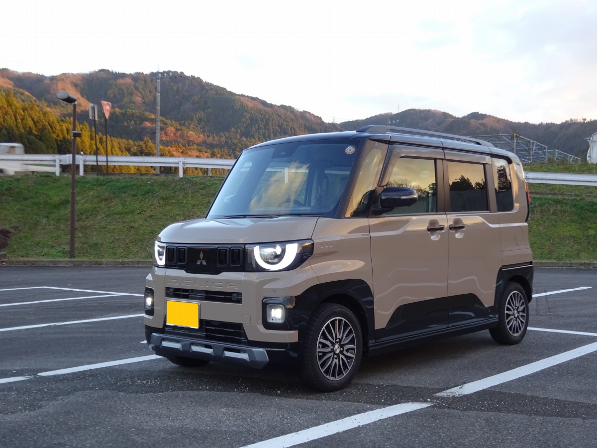 三菱の新型デリカミニに「ホンダN-BOX純正14インチスタッドレスタイヤ