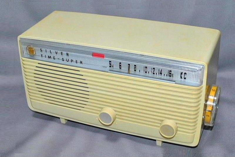 シルバー（白砂電機）真空管ラジオ RT-500｜覆面えるのブログ
