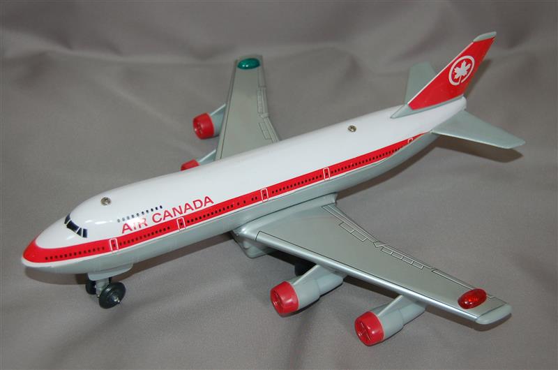 野村トーイ、電動走行、エアカナダ ボーイング747｜覆面えるのブログ