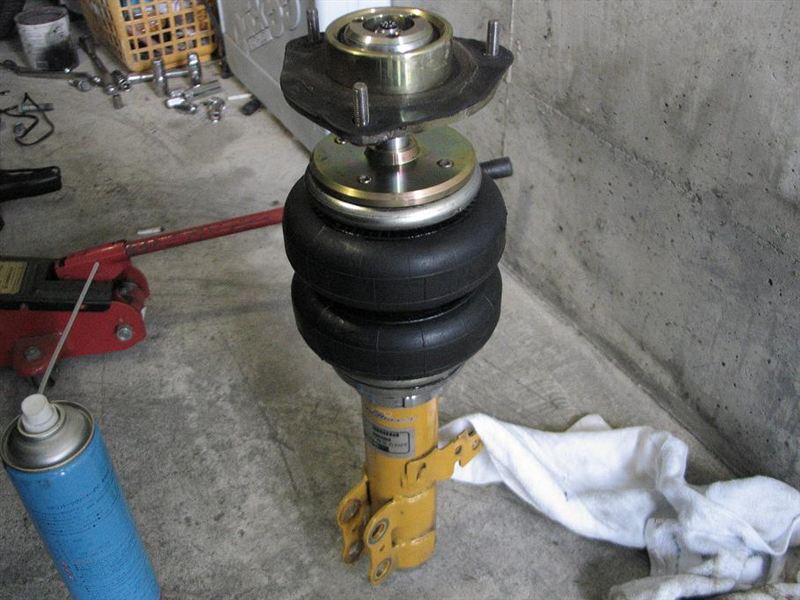 ACC エアサスの分解（トヨタ カローラフィールダー・E120系）by