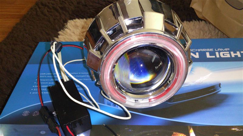 ヘッドライトプロジェクター化＆イカリング取り付け（ヤマハ シグナスX