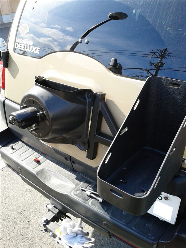 ジェリ缶ホルダ（トヨタ FJクルーザー・GSJ15W）by hiko be - みんカラ