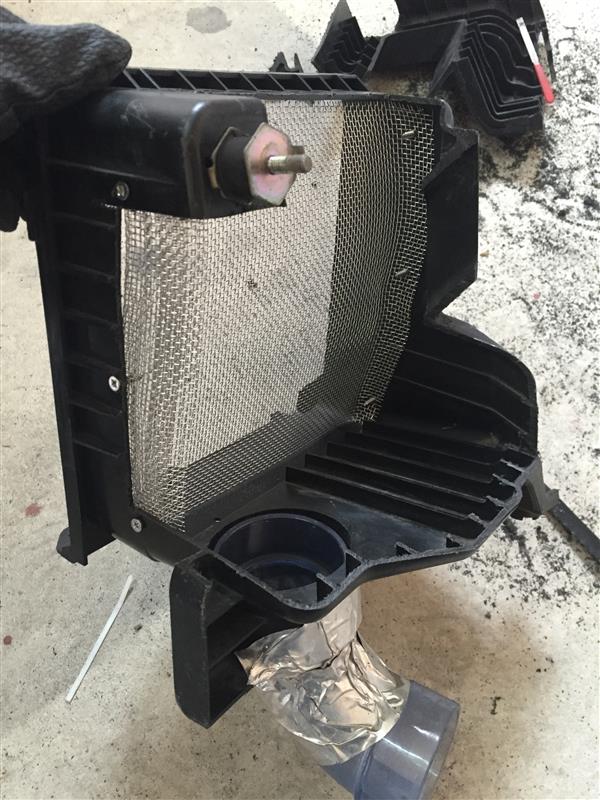 DIY】純正エアクリボックスぶった切り加工（スバル レガシィB4・BL）by