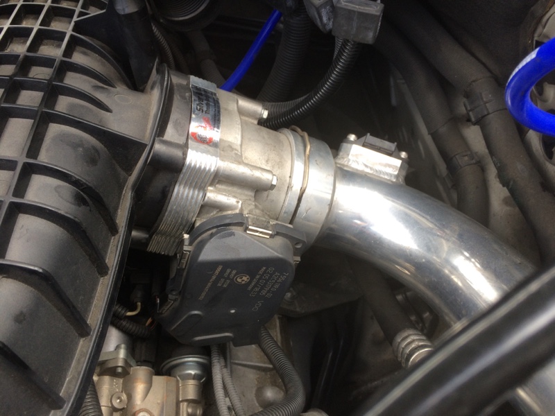 afeスロットルスペーサー取り付け（BMW 3シリーズ クーペ）by おでやす